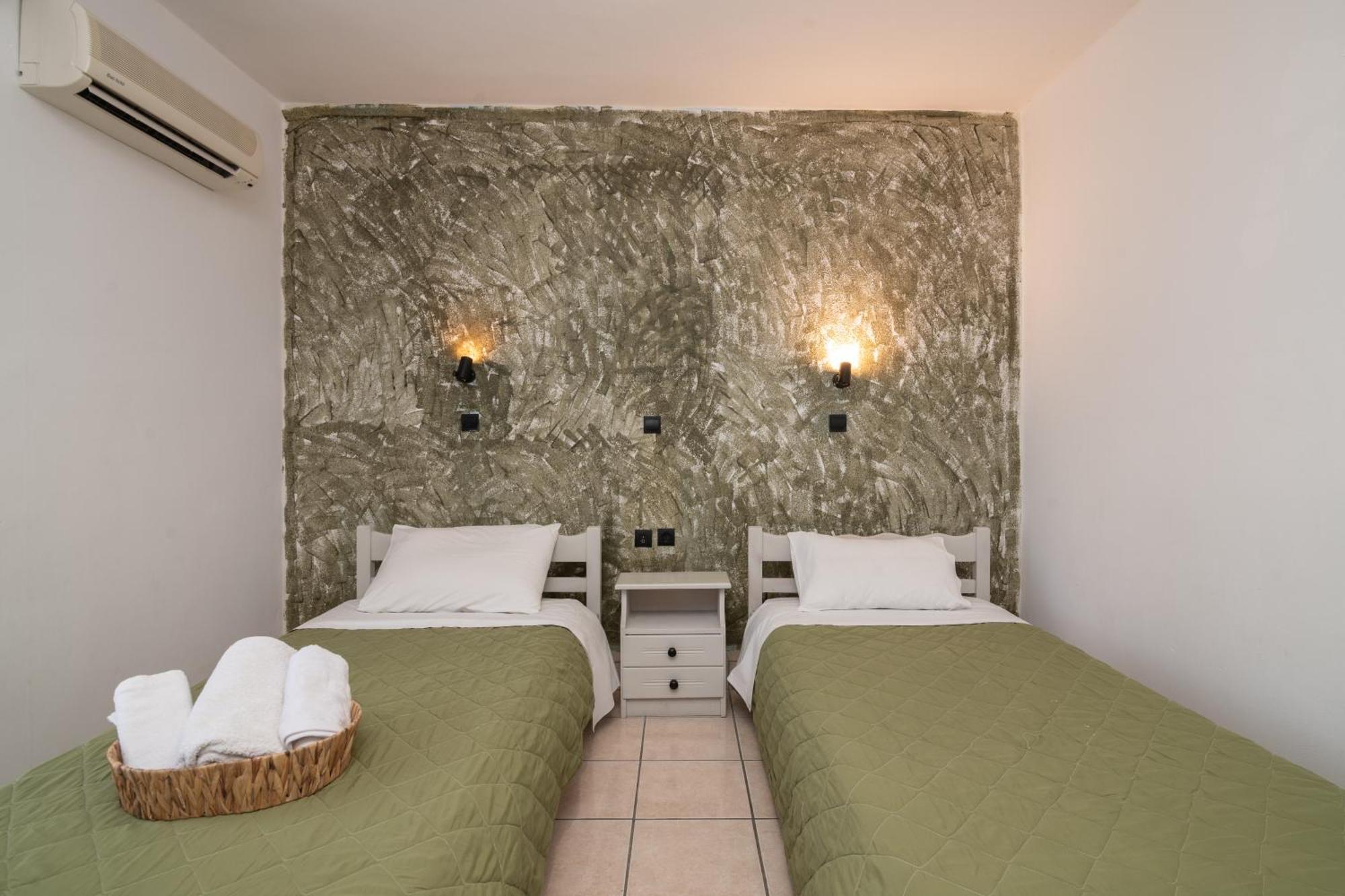 Amarylis Beachfront Apartament